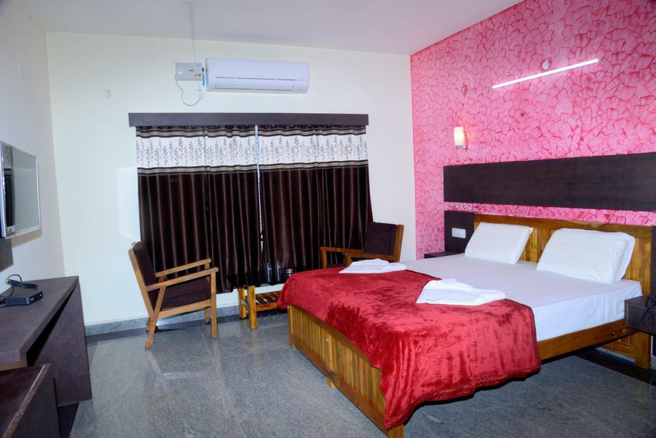 Hotel Souparnika Sāgar Exterior foto